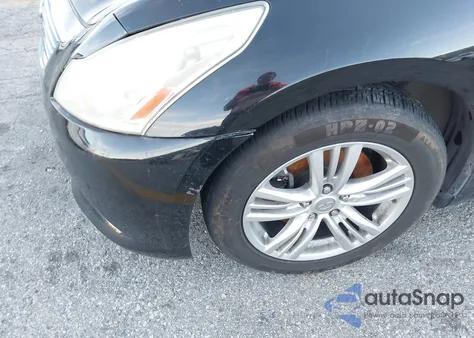 2013 Infiniti G37 Journey z USA, uszkodzony, nr VIN JN1CV6AP1DM306025